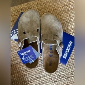 NEW Birkenstock Boston’s - Taupe, Size 38 / 7.0-7.5 NARROW FIT
